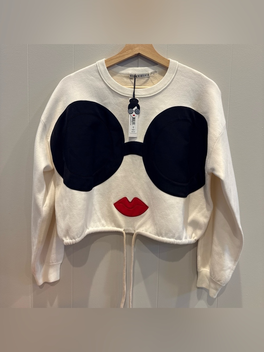 Alice + Olivia Stace Face Cropped Sweatshirt Ivory Black Size S NWT RARE